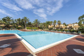 Tropical Residence In Santa Margherita Di Pula Pula